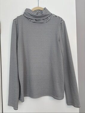 Mud Pie Black & White Striped Turtleneck